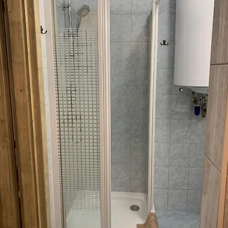 Varga Vendeghaz 3*