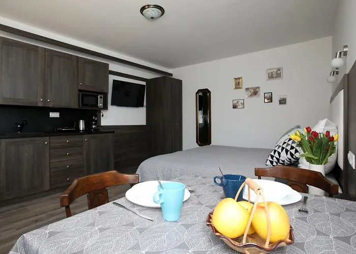 Varga Vendeghaz 3* Sumegpraga