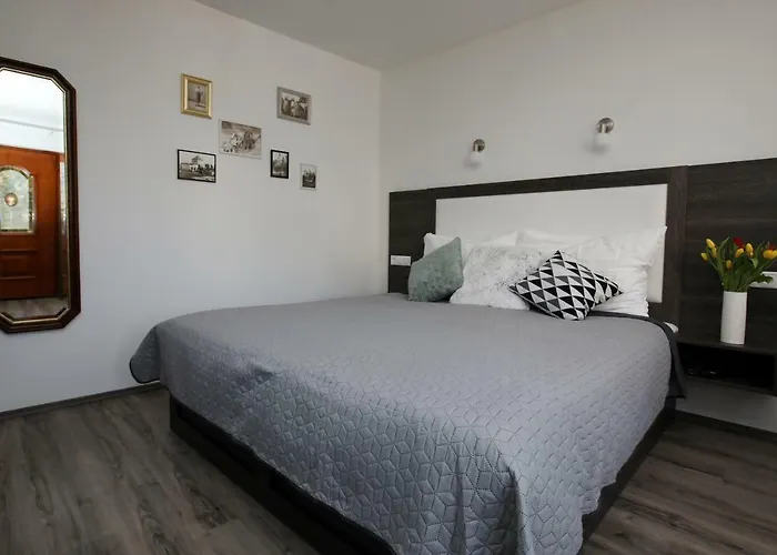 Varga Vendeghaz 3* Sumegpraga